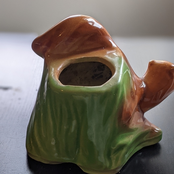 Signed Shawnee Pottery Squirrel Planter #664 - Picture 10 of 10